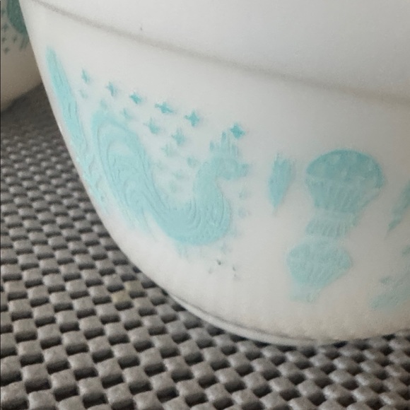 3 Vintage White and Blue Mixing Bowls vintage Pyrex Amish...